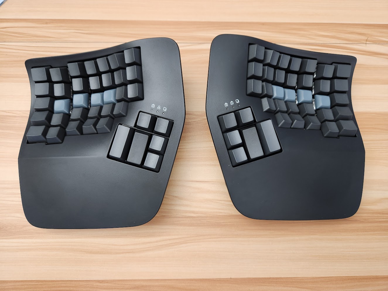 Featured image of post Kinesis Advantage 360 Pro is quite easy to use, actually